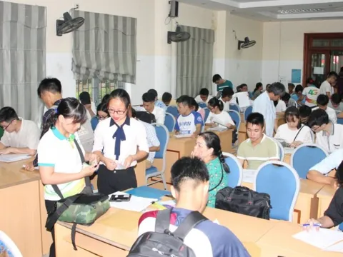 Tuyển sinh 2022: Nhiều vấn đề cần khắc phục