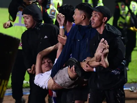 Thảm kịch bóng đá Indonesia được dự báo từ trước