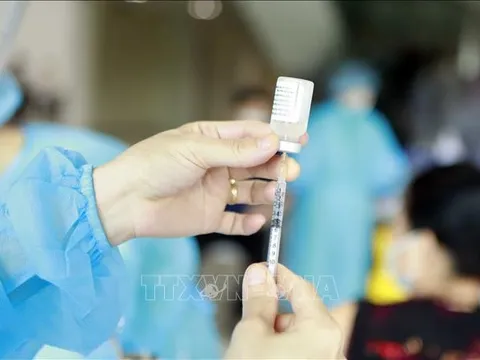 Vaccine phòng COVID-19 - Lá chắn bảo vệ trẻ - Bài cuối: Giải pháp cần thiết bảo vệ sức khỏe của trẻ