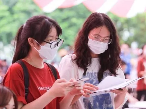 Bài học nào cho tuyển sinh năm 2023?