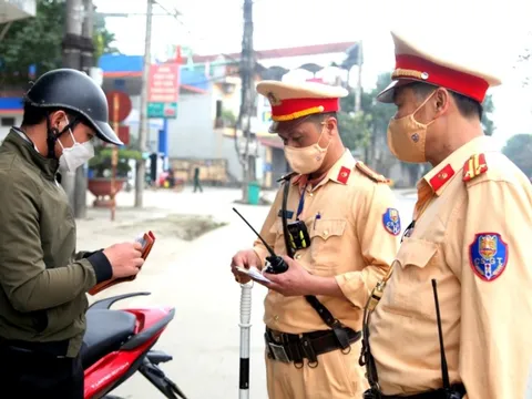 Bộ Công an đề xuất 4 trường hợp CSGT được dừng xe