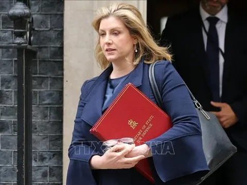 Ứng cử viên đầu tiên tuyên bố tranh cử chức Thủ tướng Anh