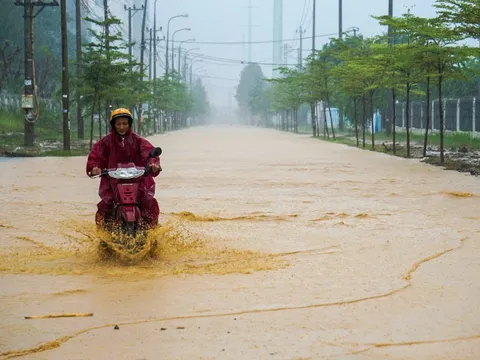 Nhiều nơi ở Đà Nẵng ngập gần nửa mét