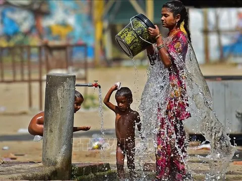 UNICEF cảnh báo về hậu quả của nắng nóng đối với trẻ em toàn cầu