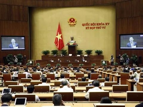 Ngày 31/10, Quốc hội thảo luận về thực hành tiết kiệm, chống lãng phí