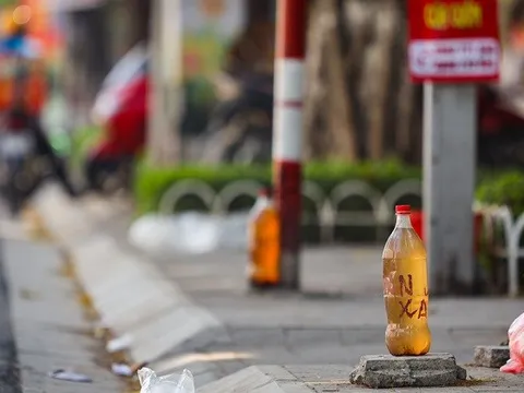 Hà Nội hỏa tốc yêu cầu xử lý nghiêm tình trạng bán xăng dầu tự phát bằng chai, lọ