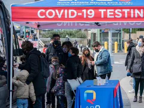 Mỹ kéo dài tình trạng khẩn cấp y tế đối với dịch COVID-19