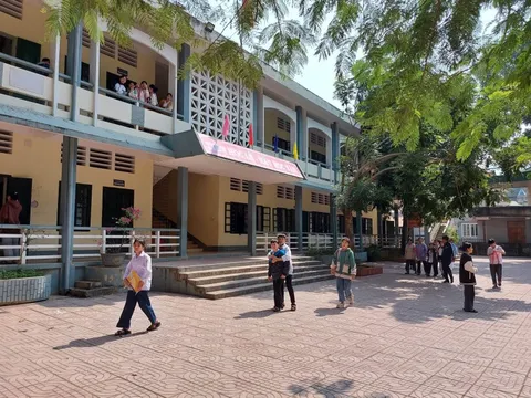 Thông tin mới vụ xét tuyển sai 43 học sinh vào trường dân tộc nội trú