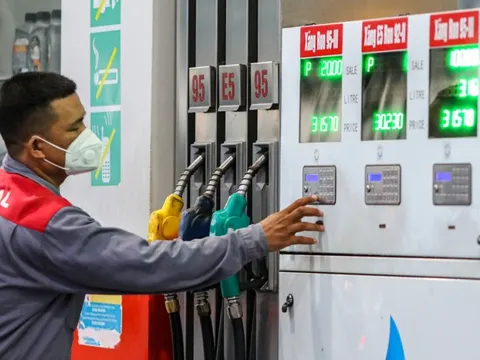 Giá xăng ngày mai có thể quay đầu giảm