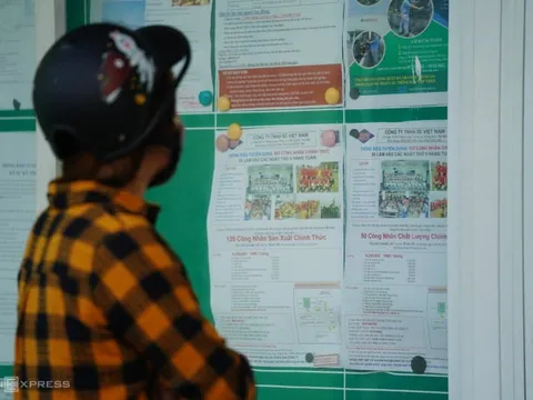 Công nhân cầm cự giữ việc giáp Tết