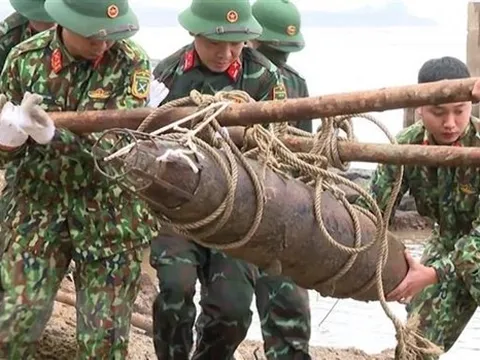 Khuyến cáo người dân không tự ý tháo gỡ bom, mìn, vật liệu nổ