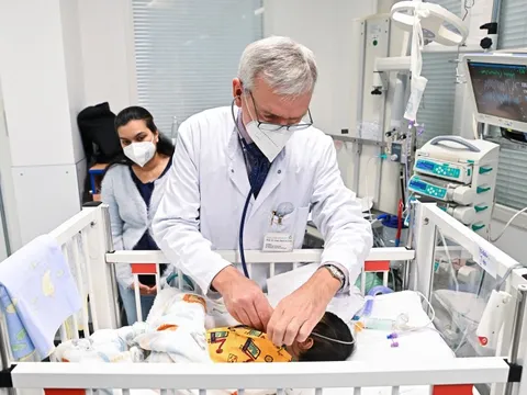 "Tam dịch" bủa vây nhiều nước