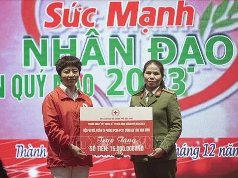 Hội Chữ thập đỏ TP Hoà Bình: Mang Tết nhân ái đến với người nghèo