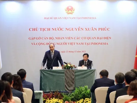 Chủ tịch nước Nguyễn Xuân Phúc gặp gỡ kiều bào Việt Nam tại Indonesia