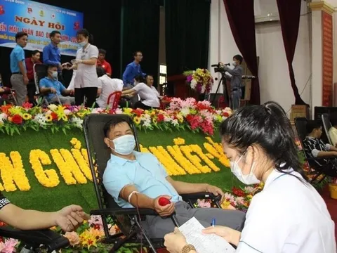 Thầy giáo 49 lần hiến máu cứu người