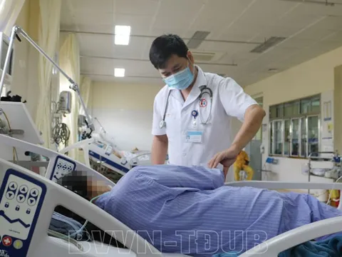 Sốt, ho kéo dài dấu hiệu cảnh báo bệnh nguy hiểm