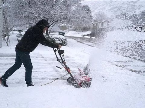 Bão tuyết càn quét, nhiều nơi chìm trong giá lạnh, hàng trăm triệu người bị ảnh hưởng nghiêm trọng