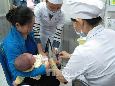 Trời rét, việc giữ ấm, phòng bệnh cho trẻ như thế nào là đúng?