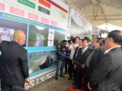 Đồng loạt khởi công 12 dự án cao tốc Bắc - Nam