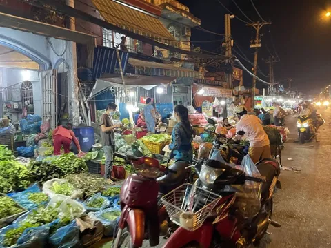 TP Hồ Chí Minh: Tăng cường kiểm soát, ngăn thực phẩm bẩn cuối năm
