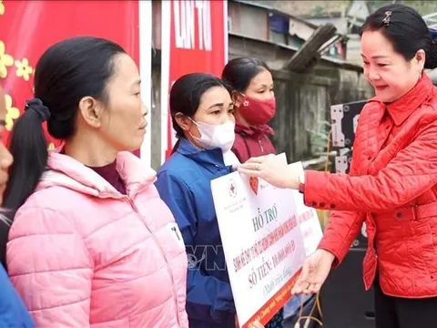 Tết nhân ái đến với người nghèo