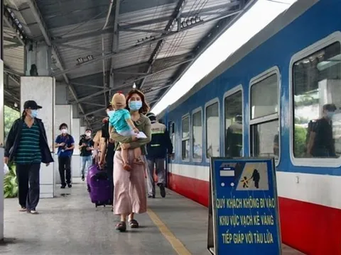 Đường sắt công bố chính sách giá vé tàu hỏa mới áp dụng từ ngày 13/2