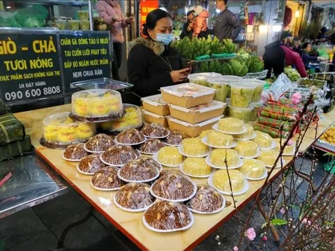 Hà Nội không khí ngày Tất niên rộn ràng khắp mọi phố phường