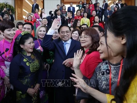 Tăng cường đại đoàn kết dân tộc để kiều bào thực sự là cánh tay nối dài