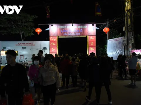 Độc đáo phiên chợ Âm Phủ nổi tiếng ở xứ Kinh Bắc