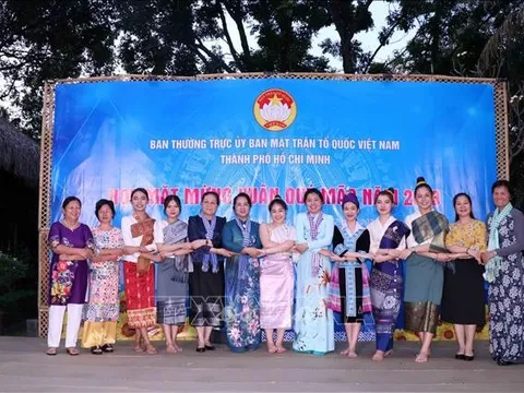 Gia đình Việt đỡ đầu sinh viên Lào, Campuchia: Vun đắp tình hữu nghị