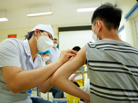 Đề xuất mở rộng diện bắt buộc tiêm vaccine phòng bệnh truyền nhiễm