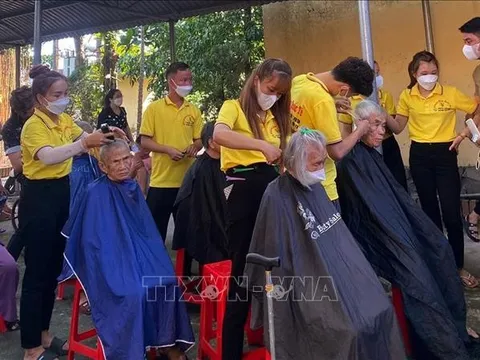 Mang nụ cười đến với những bệnh nhân nghèo