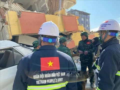 Người dân Thổ Nhĩ Kỳ cảm kích trước nỗ lực tìm kiếm cứu nạn của đoàn Bộ Quốc phòng Việt Nam