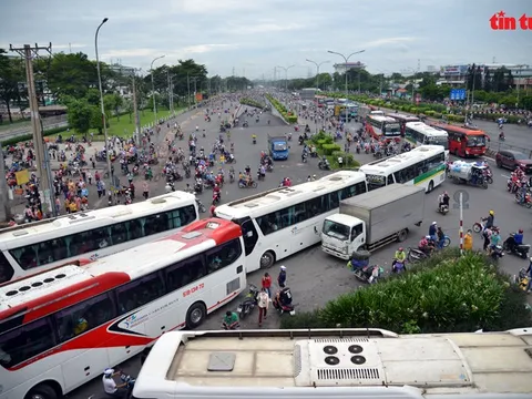 Rà soát, đề xuất phương án tăng lương tối thiểu vùng năm 2024