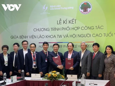 Trung bình mỗi người cao tuổi Việt Nam mắc khoảng 3 bệnh nền