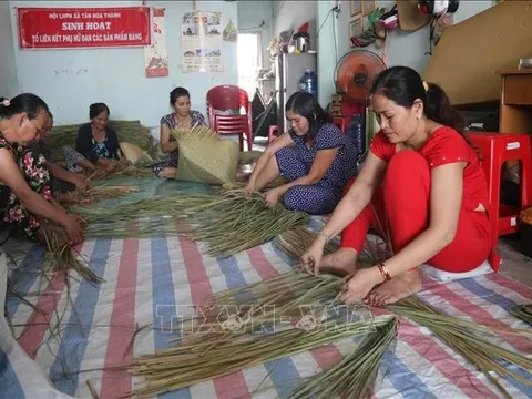 Nhiều mô hình giúp hội viên phụ nữ nghèo