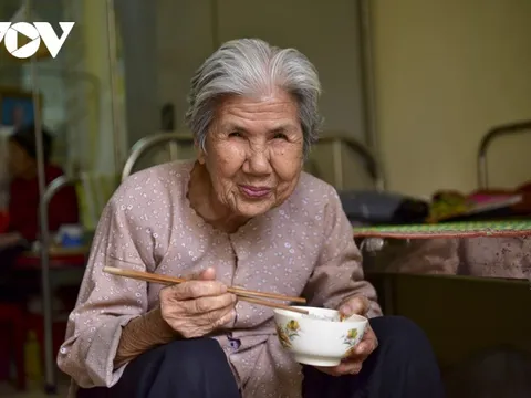 Ngày 8/3 của những cụ bà neo đơn ở nơi trao gửi yêu thương