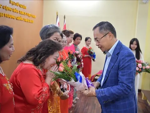 Kiều bào nữ tại Thái Lan tiếp bước truyền thống tốt đẹp của phụ nữ Việt Nam