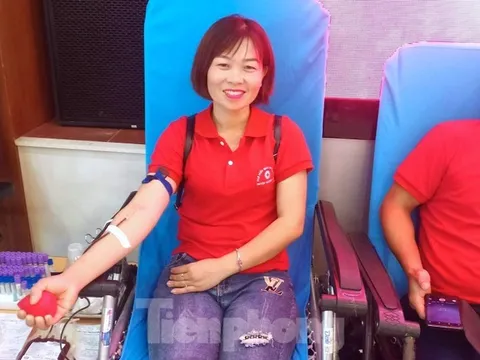 Người mẹ đơn thân hơn chục lần hiến máu cứu người và những việc làm ý nghĩa