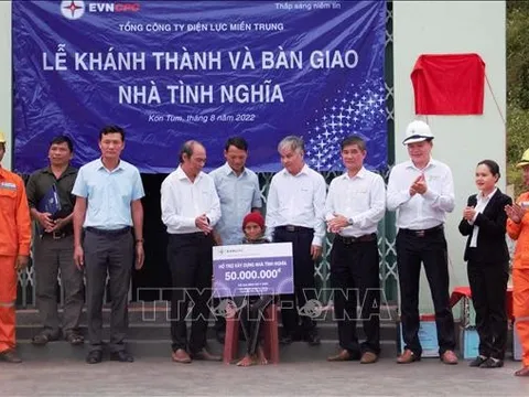 Hơn 32 tỷ đồng hỗ trợ xây nhà cho hộ nghèo ở Kon Tum