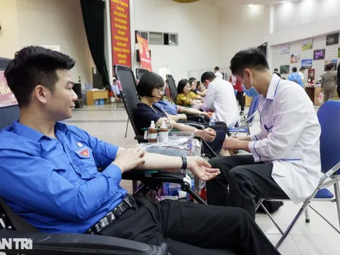 Hàng trăm cán bộ Bộ LĐ-TB&XH tham gia hiến máu tình nguyện