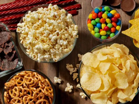 Nghiên cứu rùng mình: 2 loại thức ăn làm biến đổi não bộ