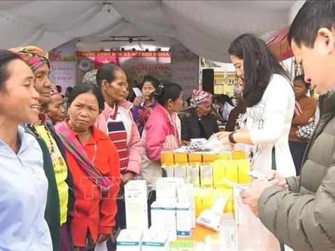 Quảng Bình: 'Hội chợ 0 đồng' dành cho bệnh nhân nghèo