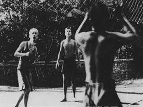 Toàn dân rèn luyện thân thể theo gương Bác Hồ vĩ đại