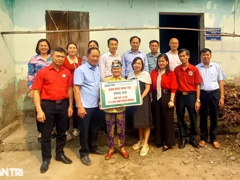 Bắc Giang: Trao tặng gần 120 triệu đồng đến người phụ nữ mơ bữa cơm có thịt