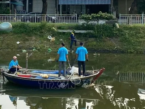 Thanh niên Đà Nẵng ra quân bảo vệ nguồn nước, cảnh quan môi trường