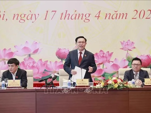 Chủ tịch Quốc hội: Nhà báo nữ Việt Nam luôn giữ 'Tâm sáng, lòng trong, bút sắc”