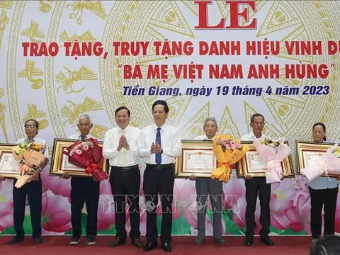 Tiền Giang: Trao tặng, truy tặng danh hiệu Bà mẹ Việt Nam anh hùng