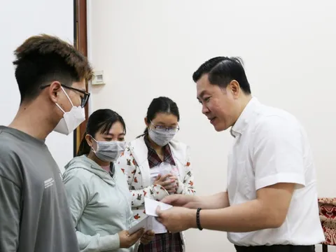 Hỗ trợ trẻ em mồ côi do COVID-19 tại TP Thủ Đức