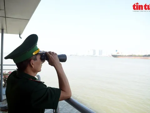 Những chiến sĩ giữ bình yên nơi biên giới trên sông